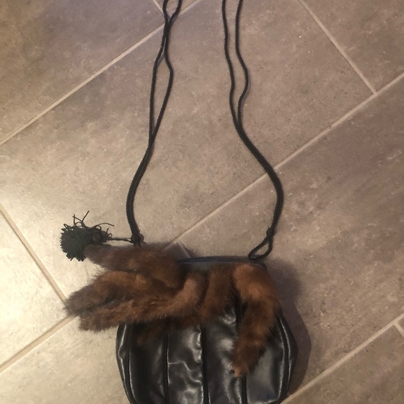 Prada for Neiman Marcus leather and fur shoulder/crossbody bag - Picture 3 of 6